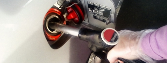 Prohibición de venta de gasolina con plomo en España