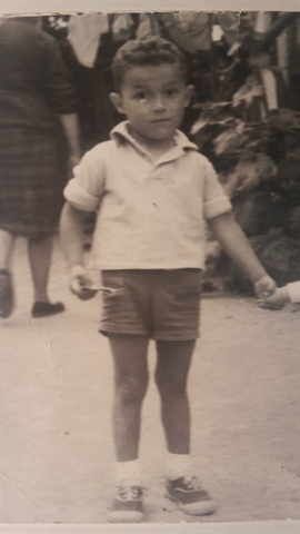 Nace Andrés (tío paterno)