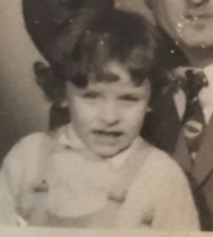 Nace Juan Carlos (tío paterno)