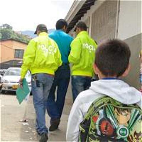 Indagan amenaza de secuestro a niñas de colegios de Bogotá/video