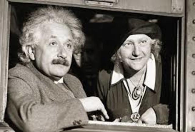 Einstein gets married for the second time.