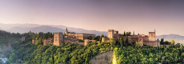 The Alhambra is added to the World Heritage List