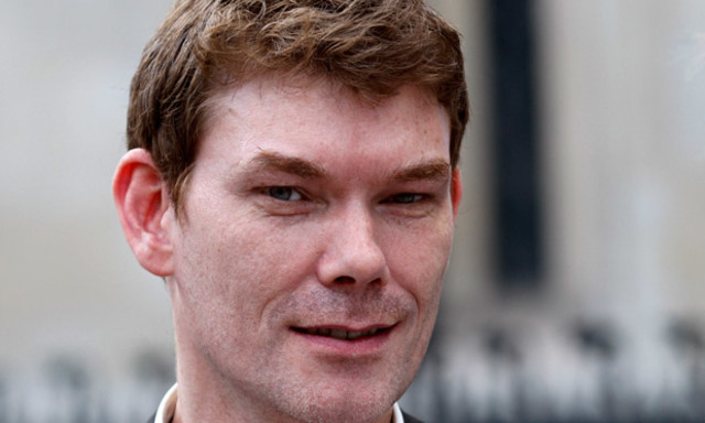 Gary McKinnon - "Solo"