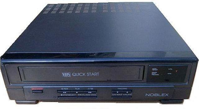 FAMILIAR, Primer VIDEO