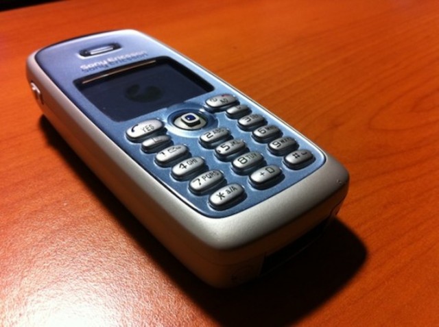 Primer telefono multimedia