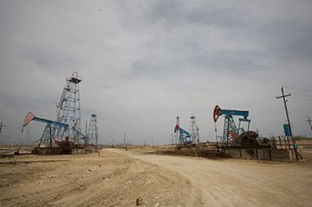 Oil field built in Baku