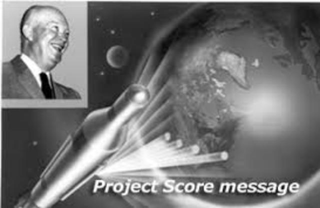 PRIMER SATÉLITE DE COMUNICACIONES