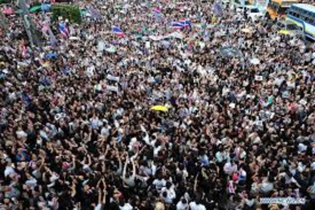 to 24 Sep 2016, The NGO coalition held a demonstration in Bangkok and Cambodia against the one-month halt, demanding for a 5-year moratorium.