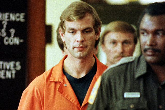 •	Serial Killer Jeffrey Dahmer Is Arrested