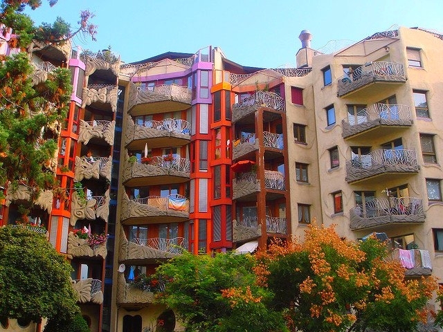 Una Visita al Barrio de los Pitufos