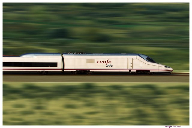 AVE: First service of high-speed rail in Spain