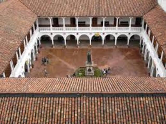 Claustro: patrimonio y monumento nacional.