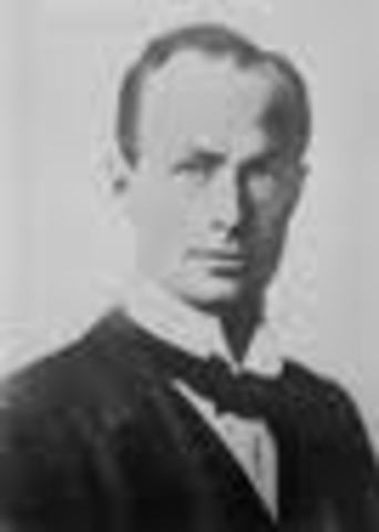 Sir Douglas Mawson is knighted