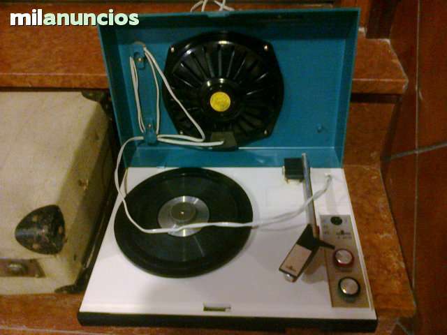 Familiar: Tocadiscos