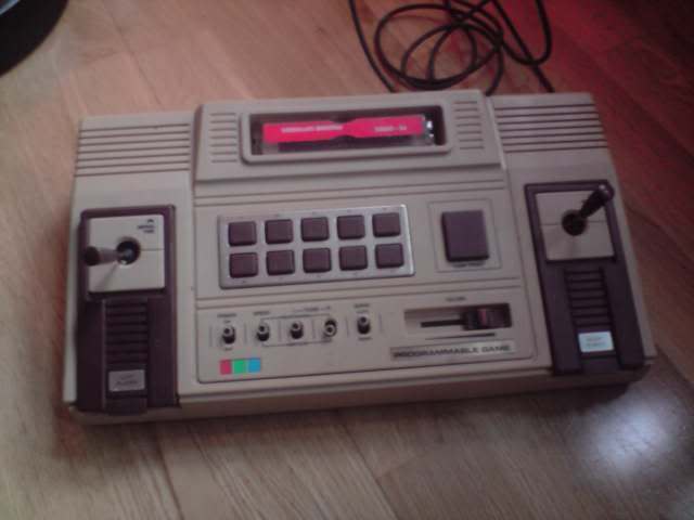 Familiar: Consola antigua