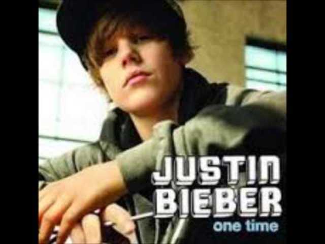 Saca su primer sencillo "One Time"