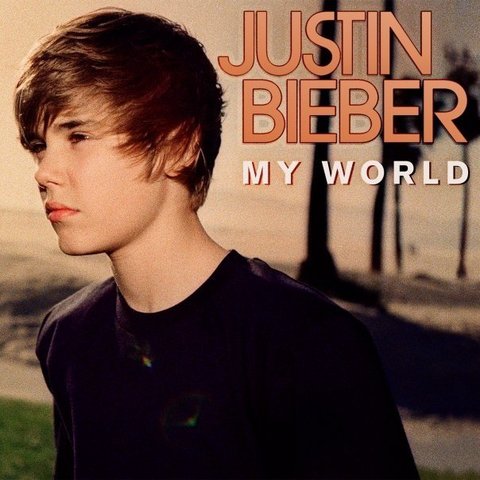 Saca su 1er álbum My World