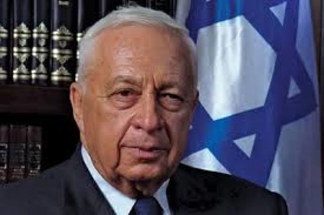 Ariel Sharon (Likud) elegido primer ministro; formas de amplio basan gobierno de unidad.