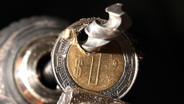 MONEDA MEXICANA DEVALUADA