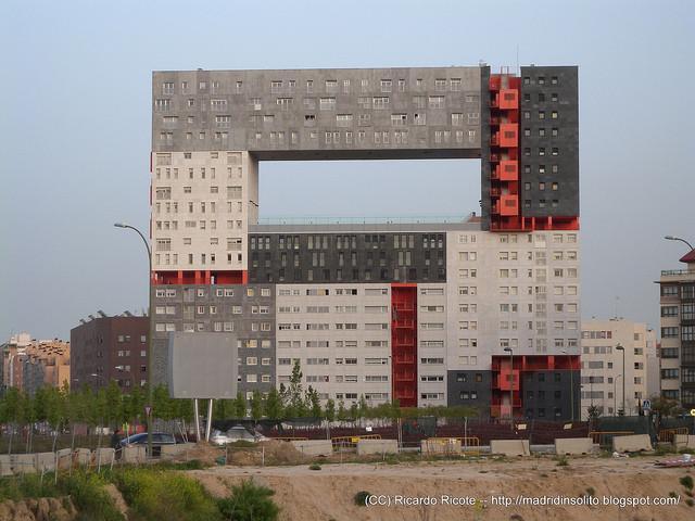 Construcción del edificio mirador