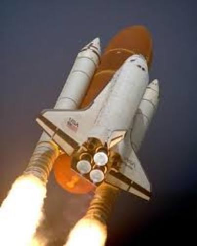 el primer transbordador espacial reutilizado