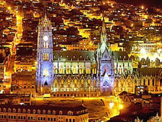 Quito luz de america