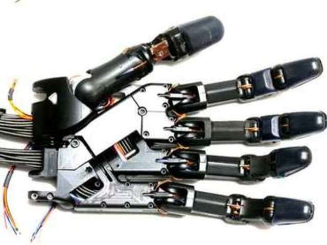 La firma sueca ASEA construyó el primer robot con accionamiento totalmente eléctrico.