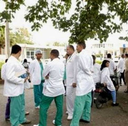 MEDICOS EN SUSPENSION