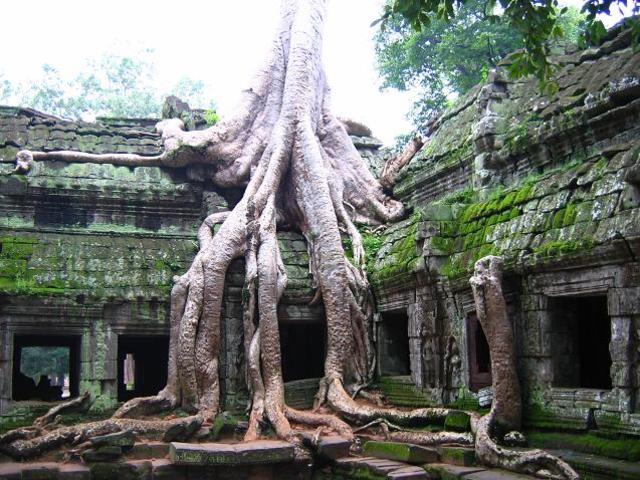 Jayavarman the vii expands the Khmer empire