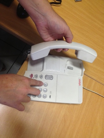 Surge la telefonía.A Graham Bell