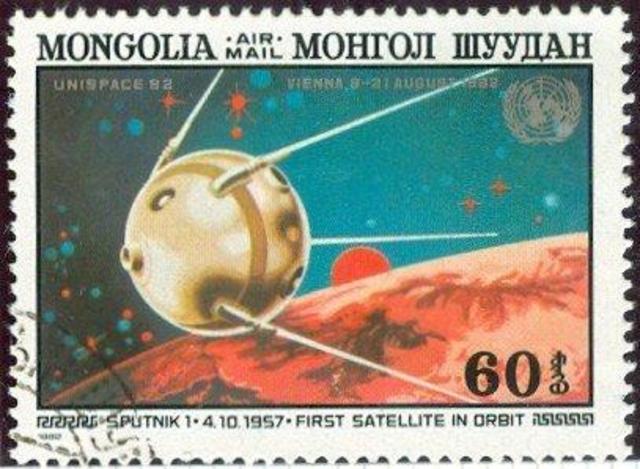 primer satélite artificial