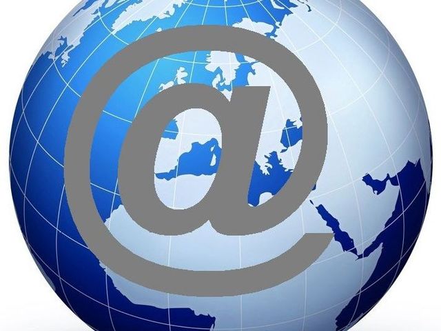 Crece ARPANET - Inicio del e-mail