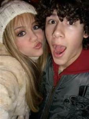 Miley and Nick Jonas Start Dating