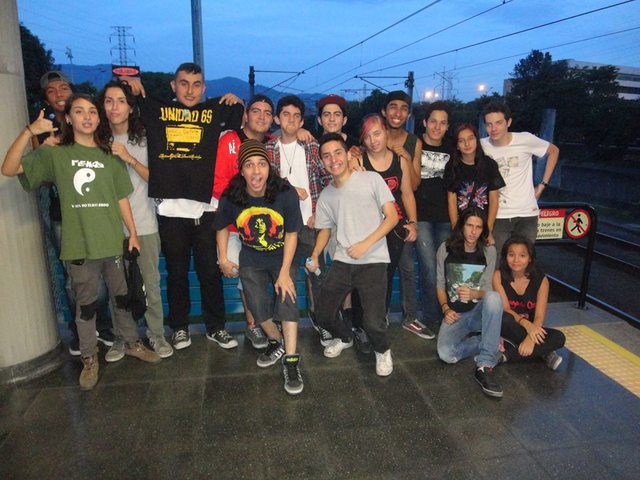 Con mis amigos despues de un conciarto