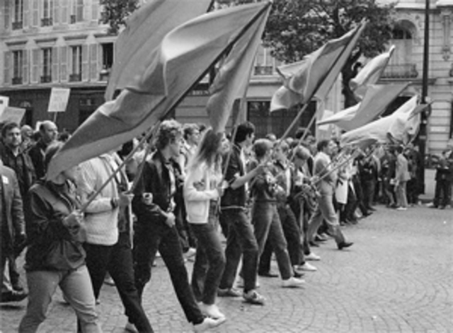 SOC.Estalla una revuelta estudiantil en París