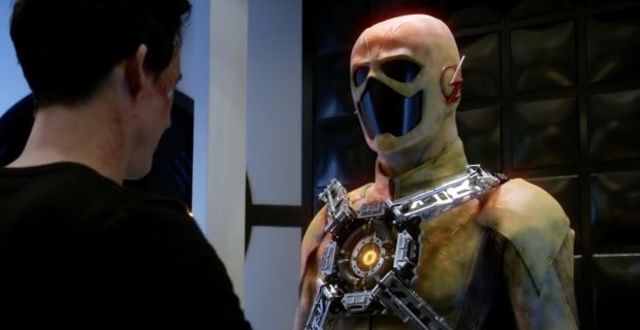 Barry descubre que el esplendor amarillo es DR WElls