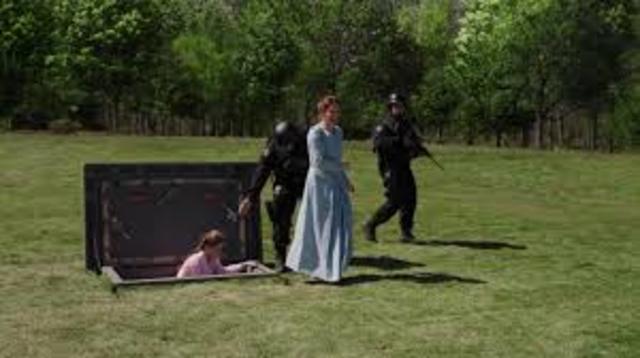 Kimmy sale del bunker