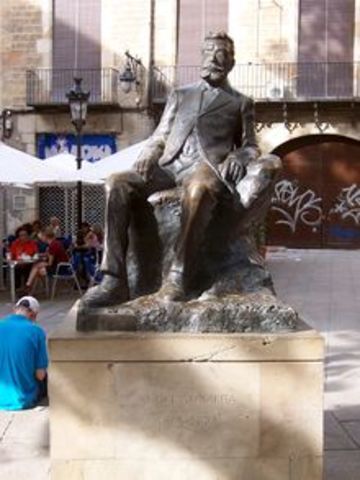 Estàtua a Àngel Guimerà, a la Plaça del Pi de Barcelona. Bronze de Josep Codina Corona