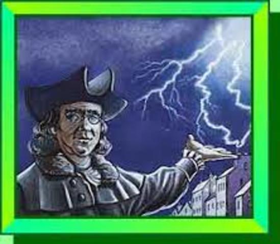 Franklin formula la teoría sobre existencia de electricidad en la atmósfera.