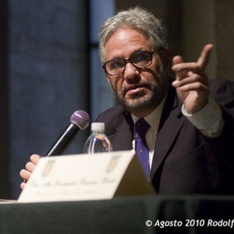 Enrique B. Franklin.