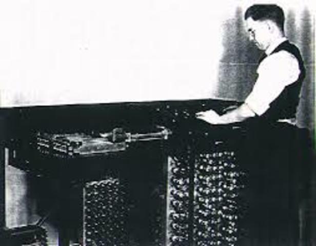 Primer ordenador electro-mecánico