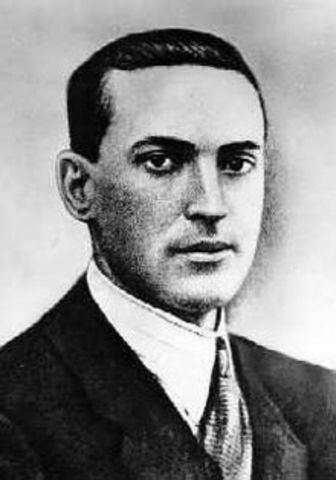 LEV SEMIONOVICH VYGOTSKY