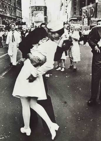 Chapter 4 - The Kiss