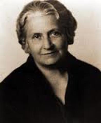 MARIA MONTESSORI