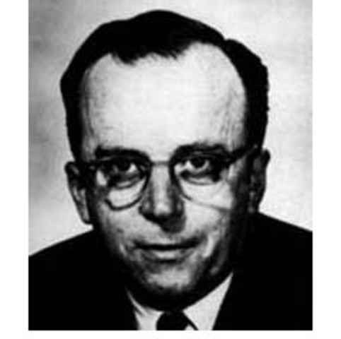 J.C.R. Licklider, comprendió la necesidad de una red mundial