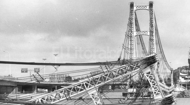 Caida del Puente Colgante