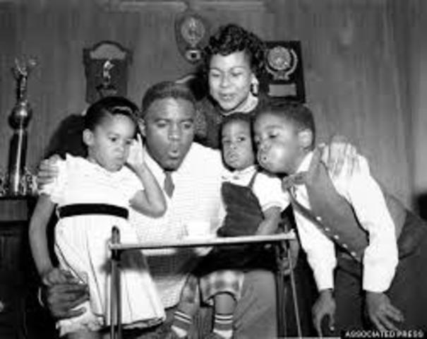 Jackie and Rachel have their first of three children