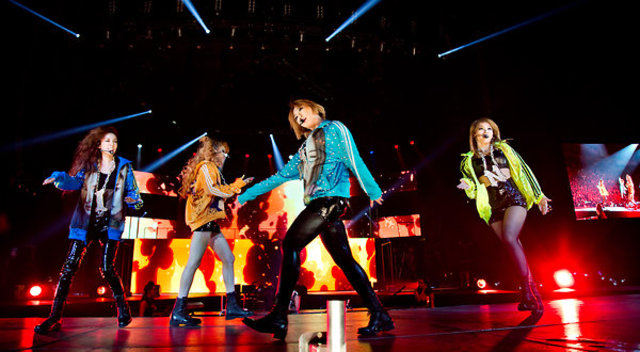 2NE1 & New York Times