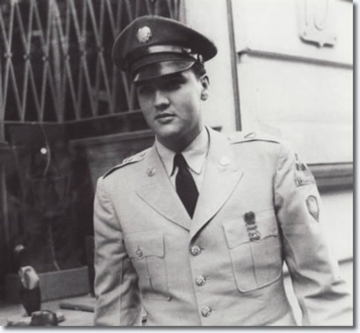 Elvis AEBetako ejertzitoan sartu zen