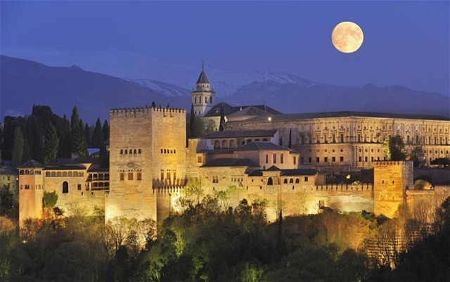The Alhambra is considerated as World Heritage